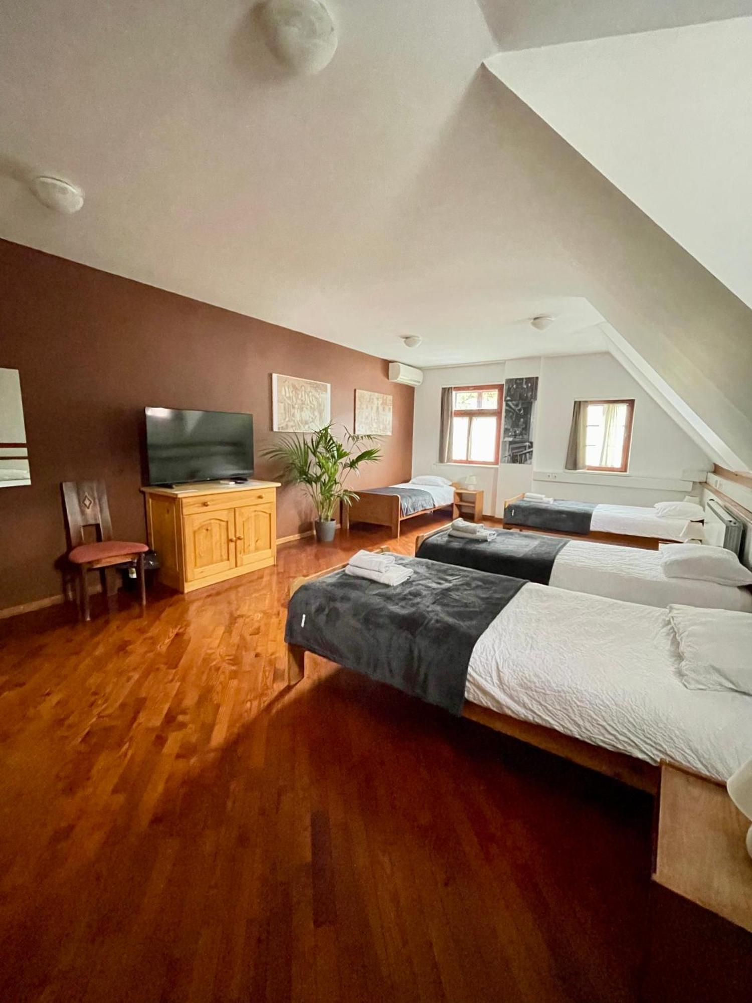 Gostisce Barbara Hotel Idrija Kültér fotó