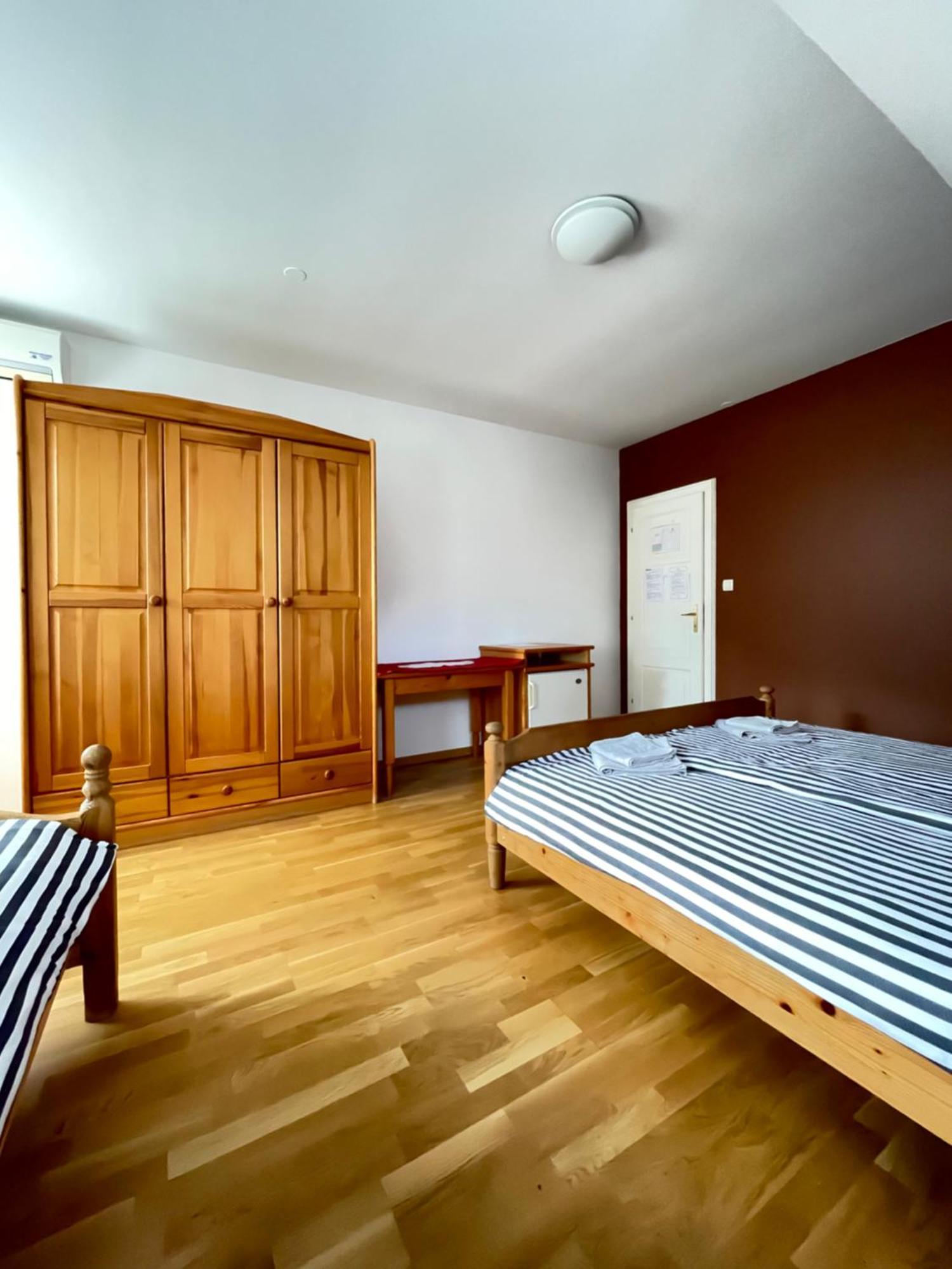 Gostisce Barbara Hotel Idrija Kültér fotó