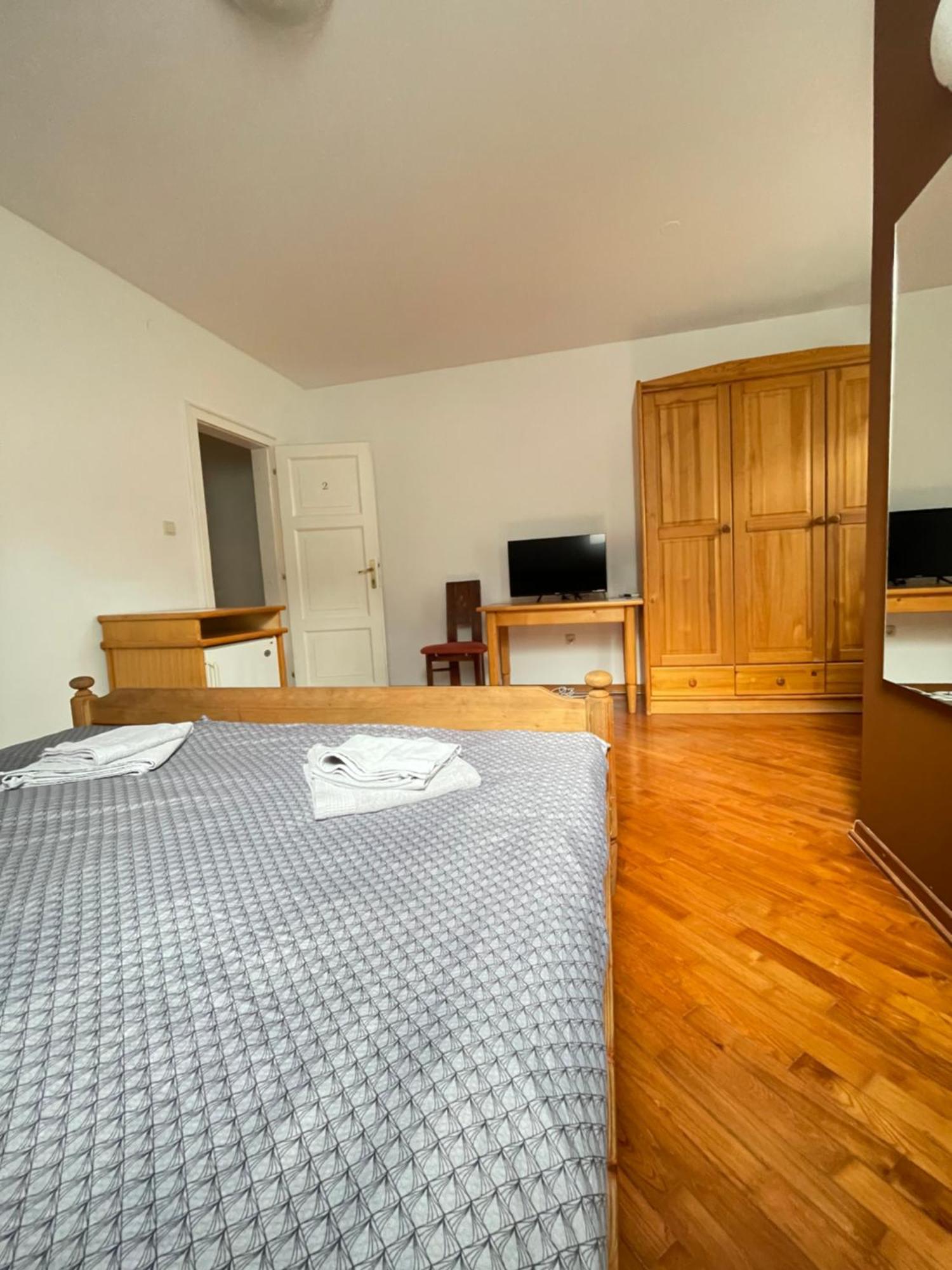 Gostisce Barbara Hotel Idrija Kültér fotó