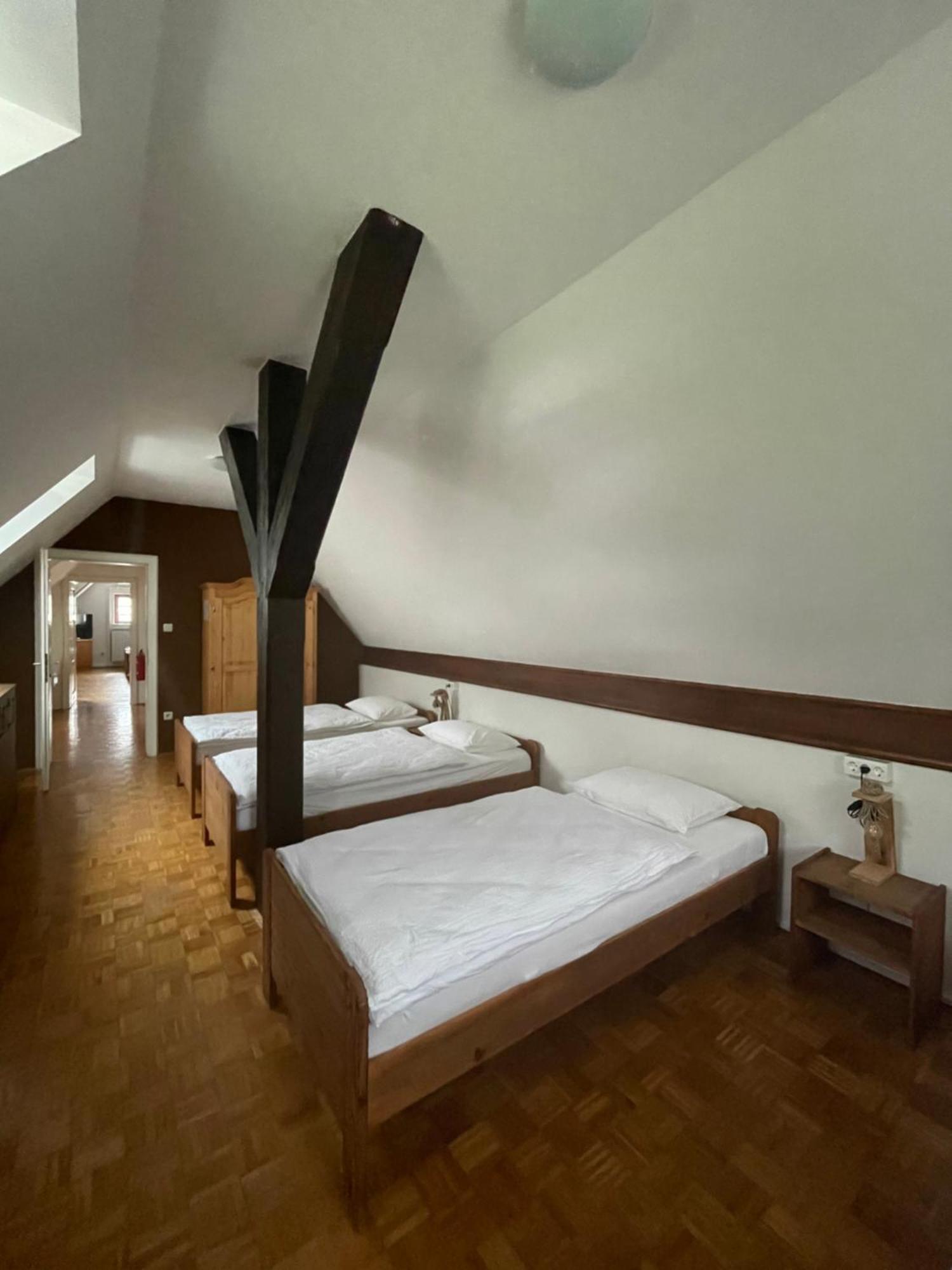 Gostisce Barbara Hotel Idrija Kültér fotó